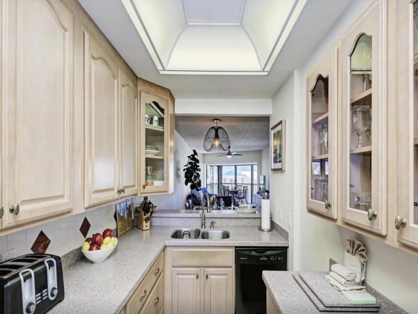 Holmes Beach Stunning Vacation Condo